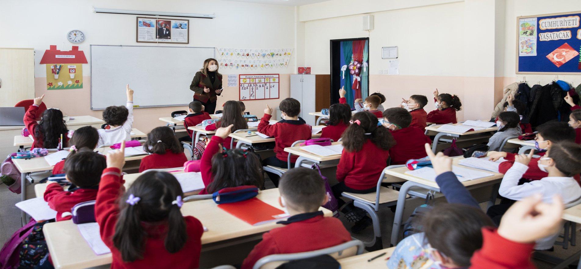 ÖĞRETMENLİK MESLEK KANUNU RESMÎ GAZETE'DE YAYIMLANDI